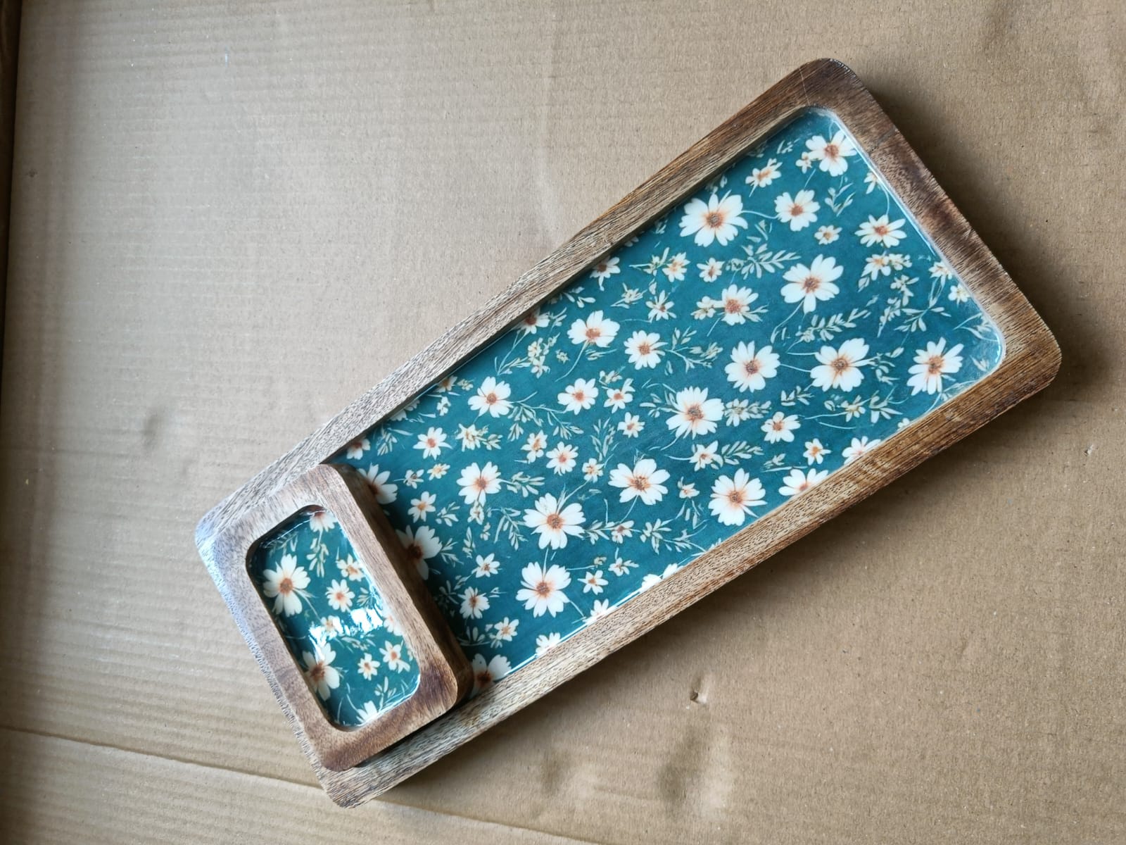 green serving platter